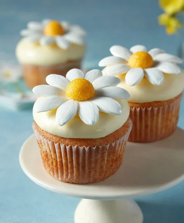 Super Cute Daisy Cupcakes