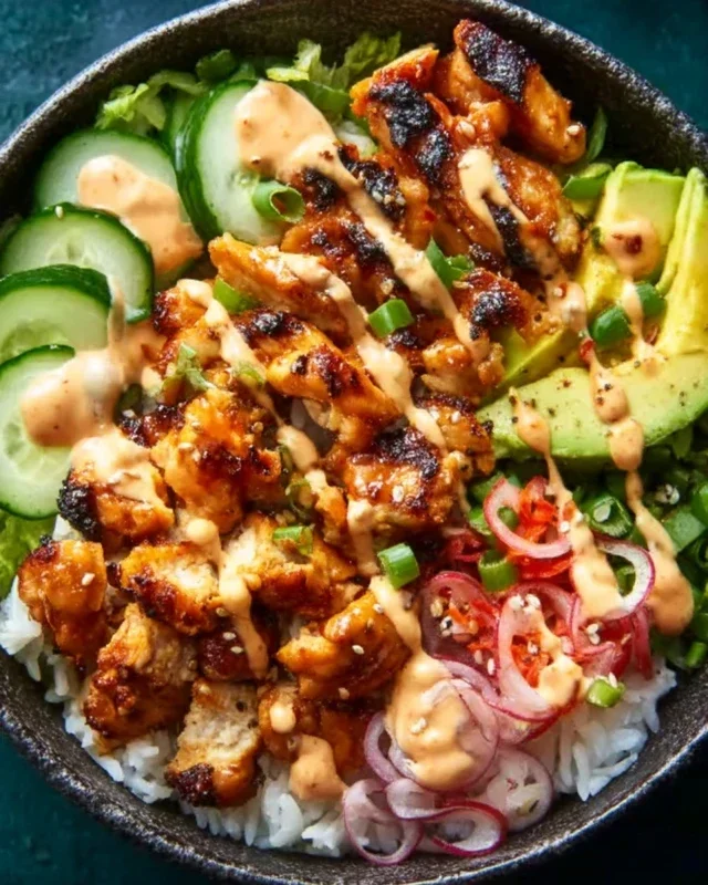 Spicy Honey-Gin Extract Extractger Chicken Bowls with Yum Yum Sauce